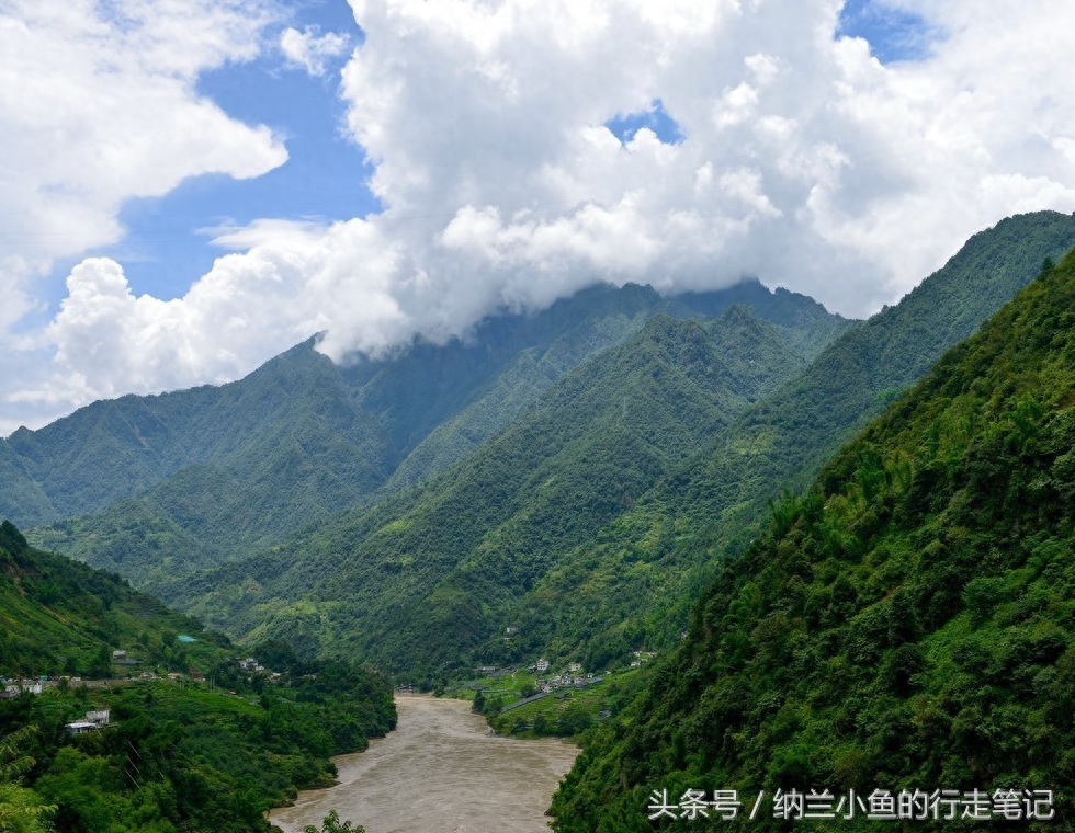 怒江大峡谷的又一壮美景观 三江圣地、傈僳之根“石月亮”！